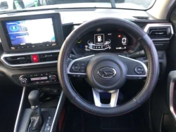 Daihatsu Rocky 5