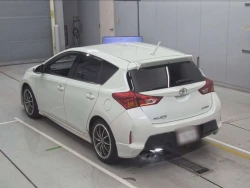 Toyota Auris 2