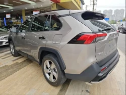 Toyota RAV4 2