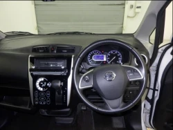 Nissan Dayz 3