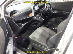 Toyota Sienta 2