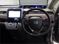Honda Freed 4