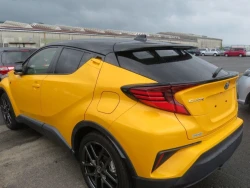 Toyota C-HR 4
