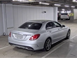 Mercedes-Benz C-Class 2