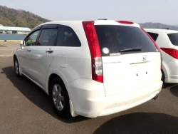 Honda Stream 8