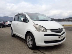 Toyota Ractis 5