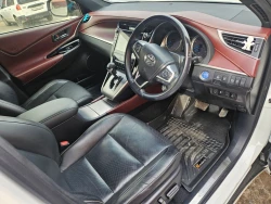 Toyota Harrier Hybrid 21