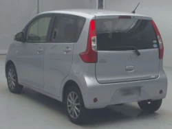Mitsubishi ek wagon 1
