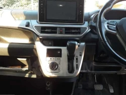 Daihatsu Cast 11