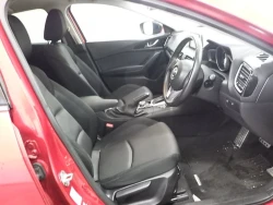 Mazda Axela 4