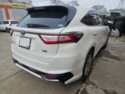 Toyota Harrier Hybrid 5