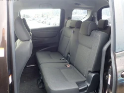 Toyota Sienta 7