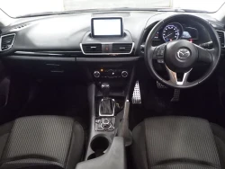 Mazda Axela 5