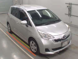 Toyota Ractis 0