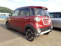 Daihatsu Cast 1