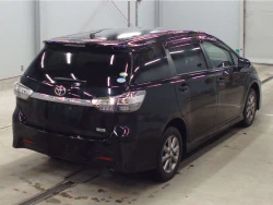 Toyota Wish 2