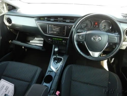 Toyota Auris 18