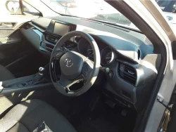 Toyota C-HR 3