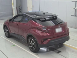 TOYOTA C-HR 2