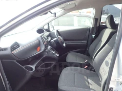 Toyota Sienta 14