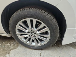 Toyota Harrier Hybrid 8